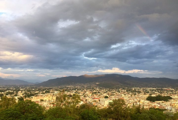 vista desde el cerro del fortin oaxaca