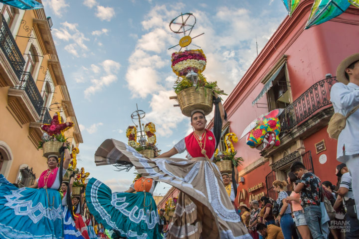 trajes tipicos de oaxaca