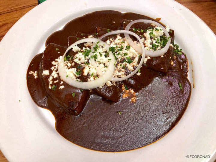 mole oaxaqueño