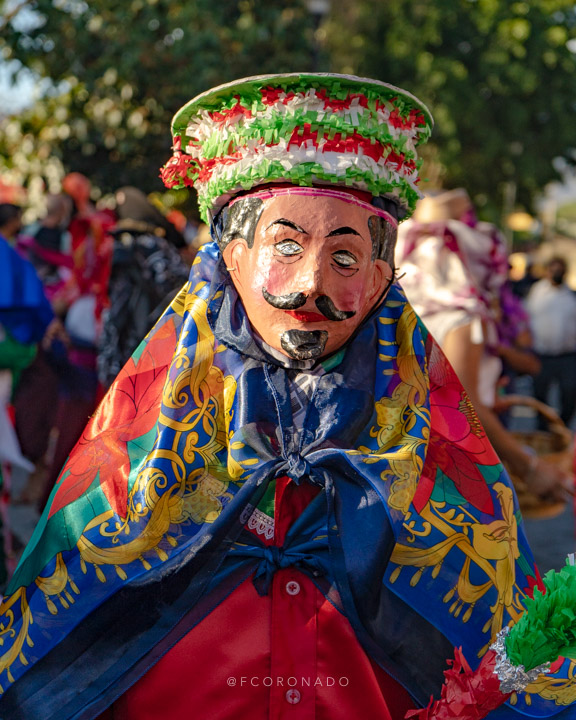 hombre en carnaval de Oaxaca