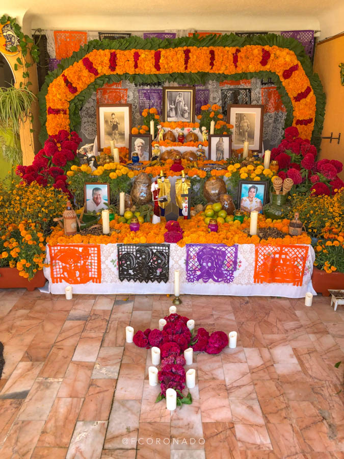 altar de muertos familiar