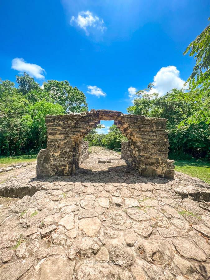 zona arqueologica en cozumel