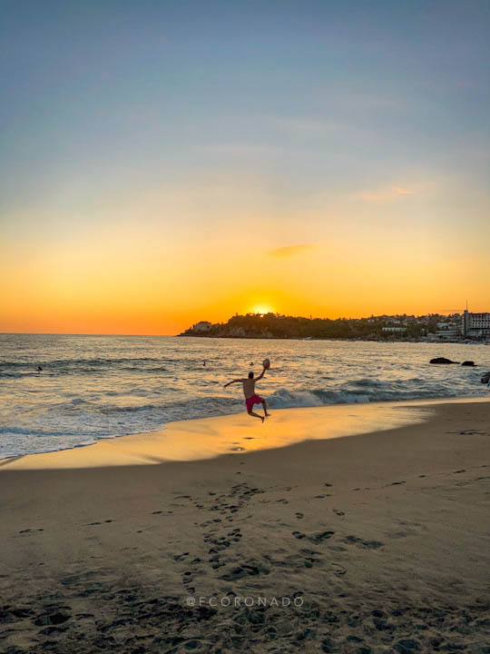 atardecer en Puerto Escondido