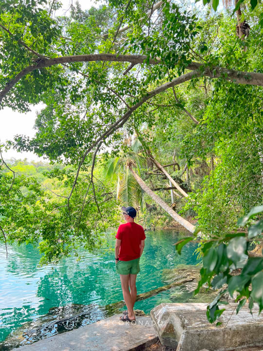 cenote azul de bacalar