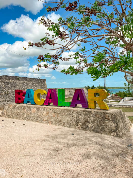 letras de bacalar en la plaza principal