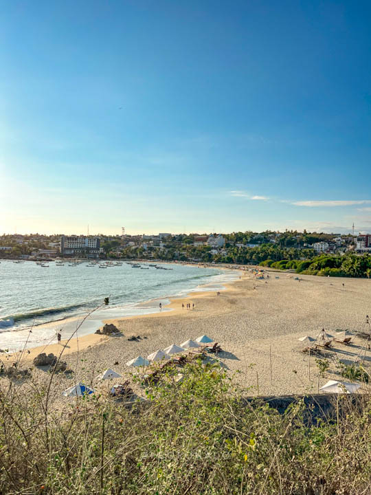 vista de la playa principal de Puerto Escondido