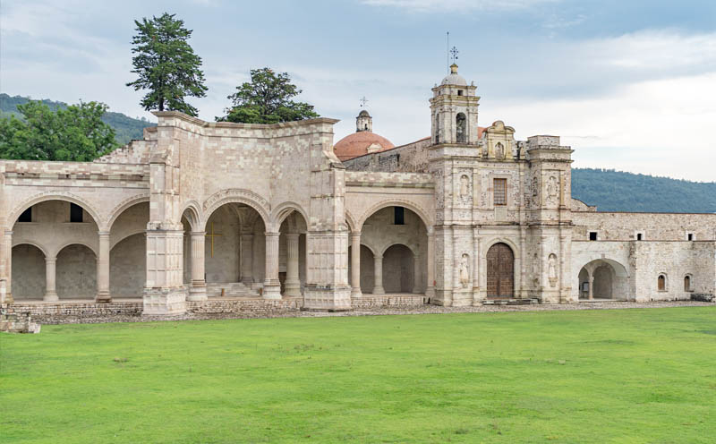 templo y capilla abierta de teposcolula Oaxaca