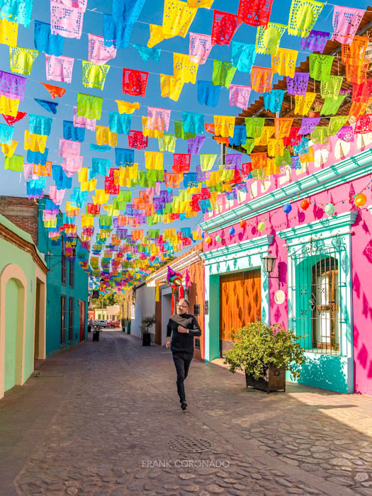 papel picado en barrio de jalatlaco