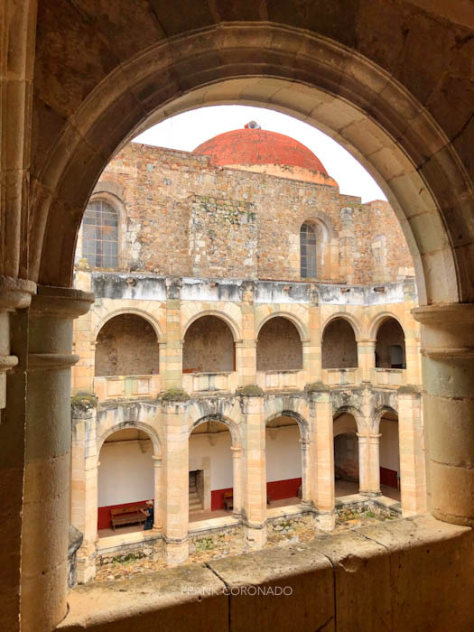 ex convento de cuilapam de guerrero desde el interior