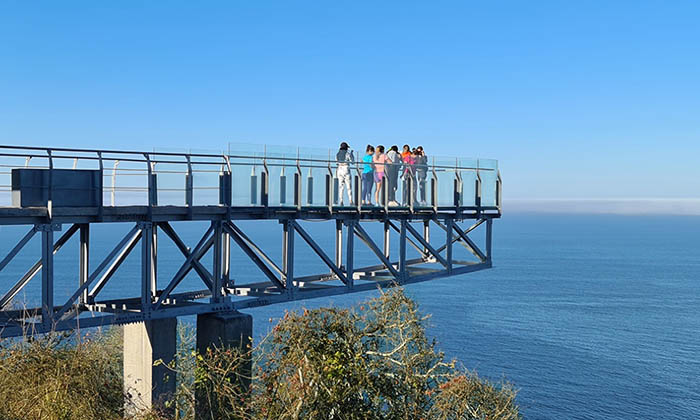 mirador de cristal en el faro de mazatlan