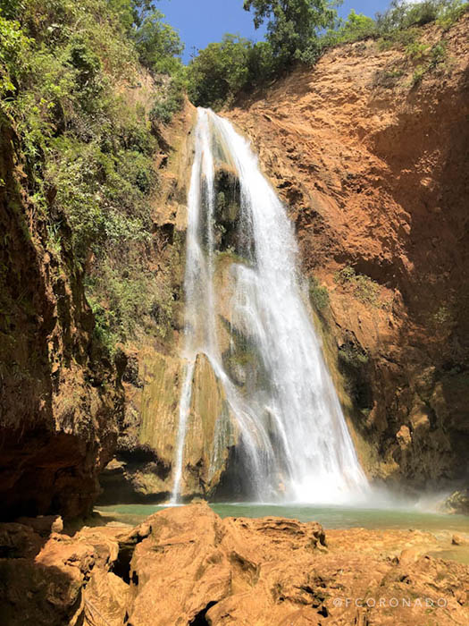 cascada en oaxaca