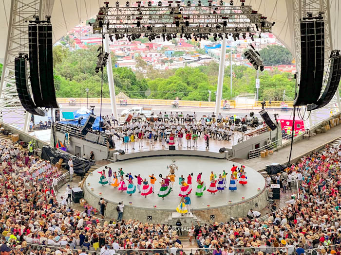 auditorio guelaguetza<br />
en Oaxaca