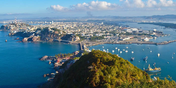 vista desde arriba del faro de mazatlan